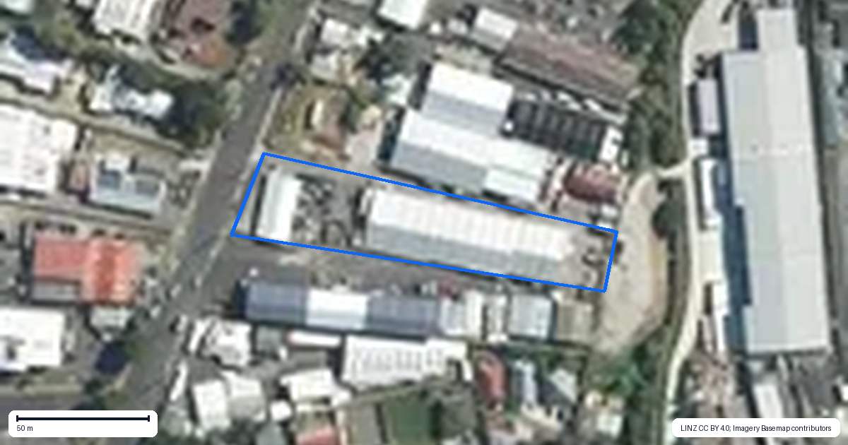 Property context map for 7 Waikaukau Road, Glen Eden, Auckland