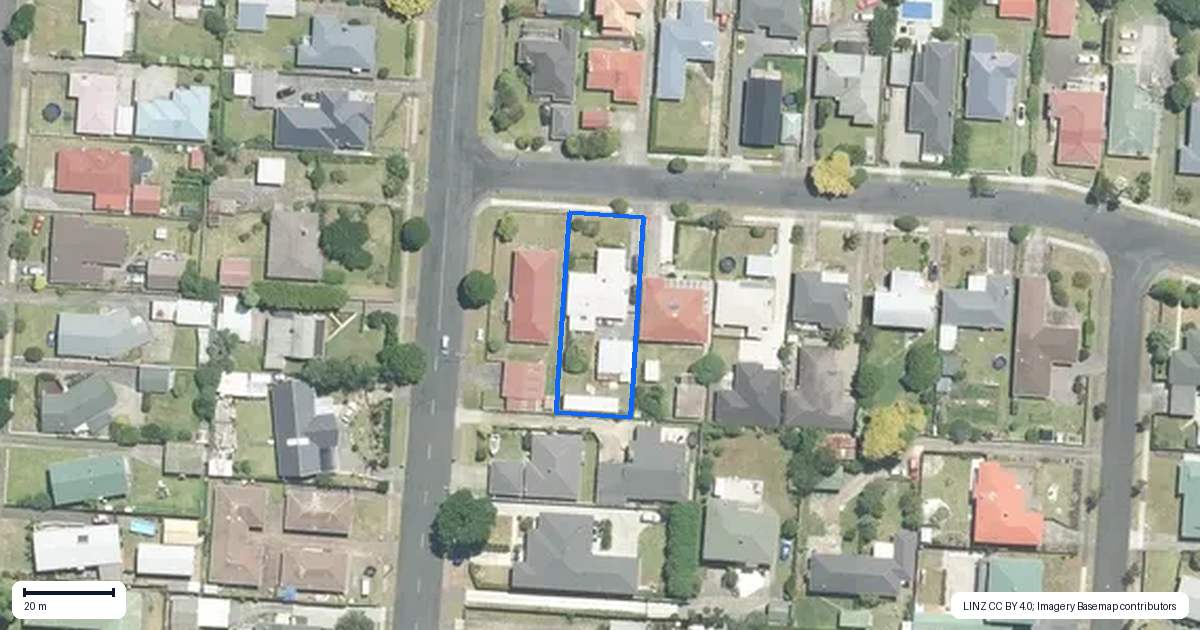 Property context map for 32 Lawrie Avenue, Pukekohe