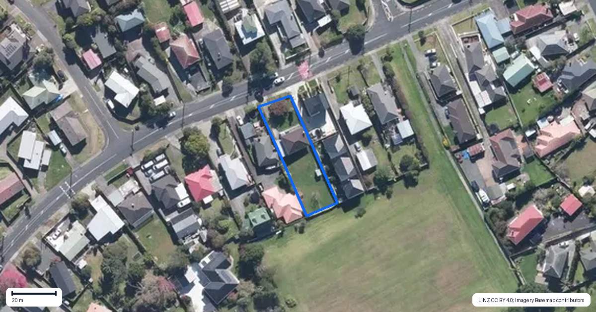 Property context map for 54 Vodanovich Road, Te Atatu South, Auckland