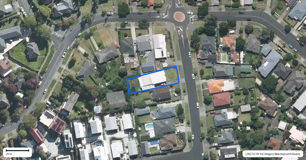 Property context map for 28 Parkdale Road, Mount Albert, Auckland