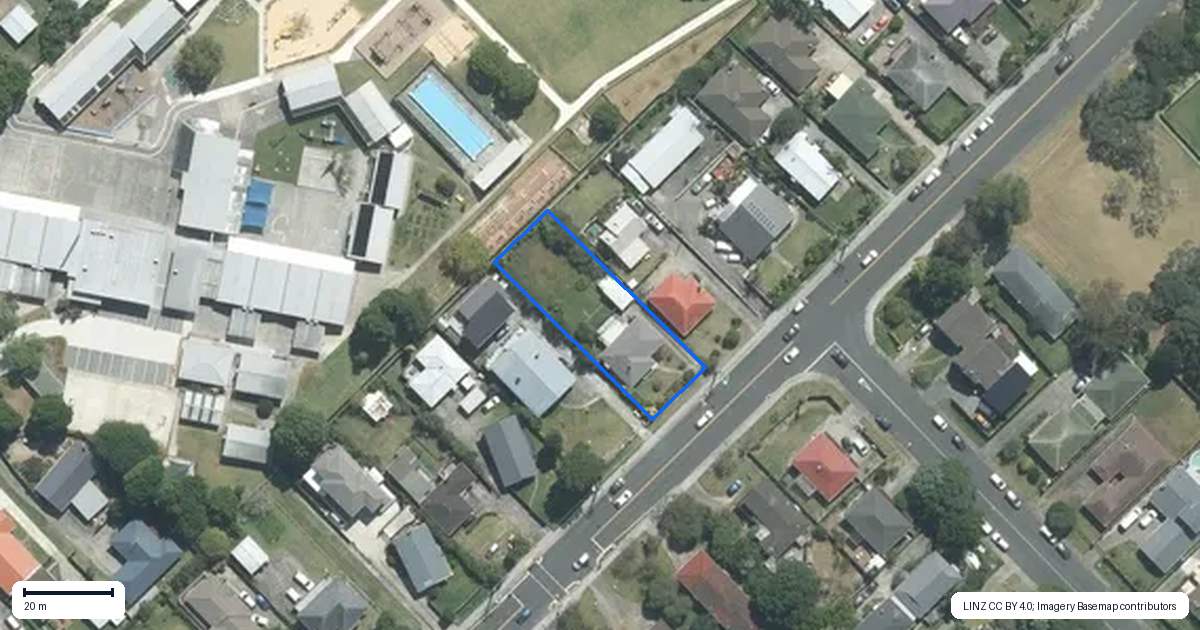Property context map for 108 Archers Road, Glenfield, Auckland