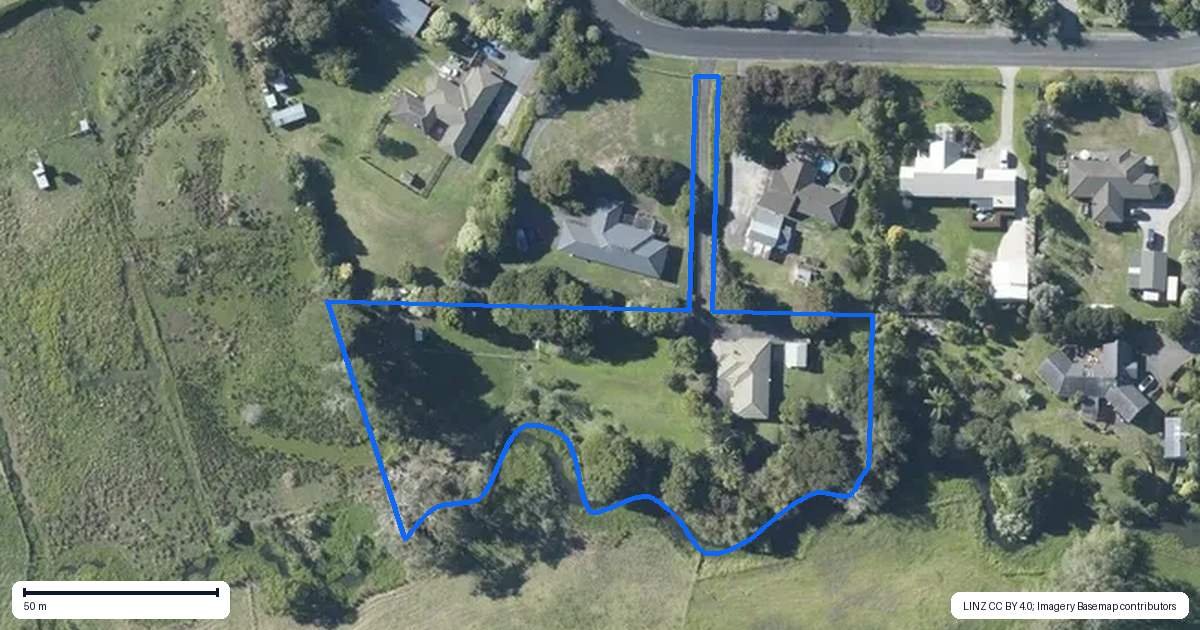 Property context map for 11 Awaroa Stream Drive, Waiuku