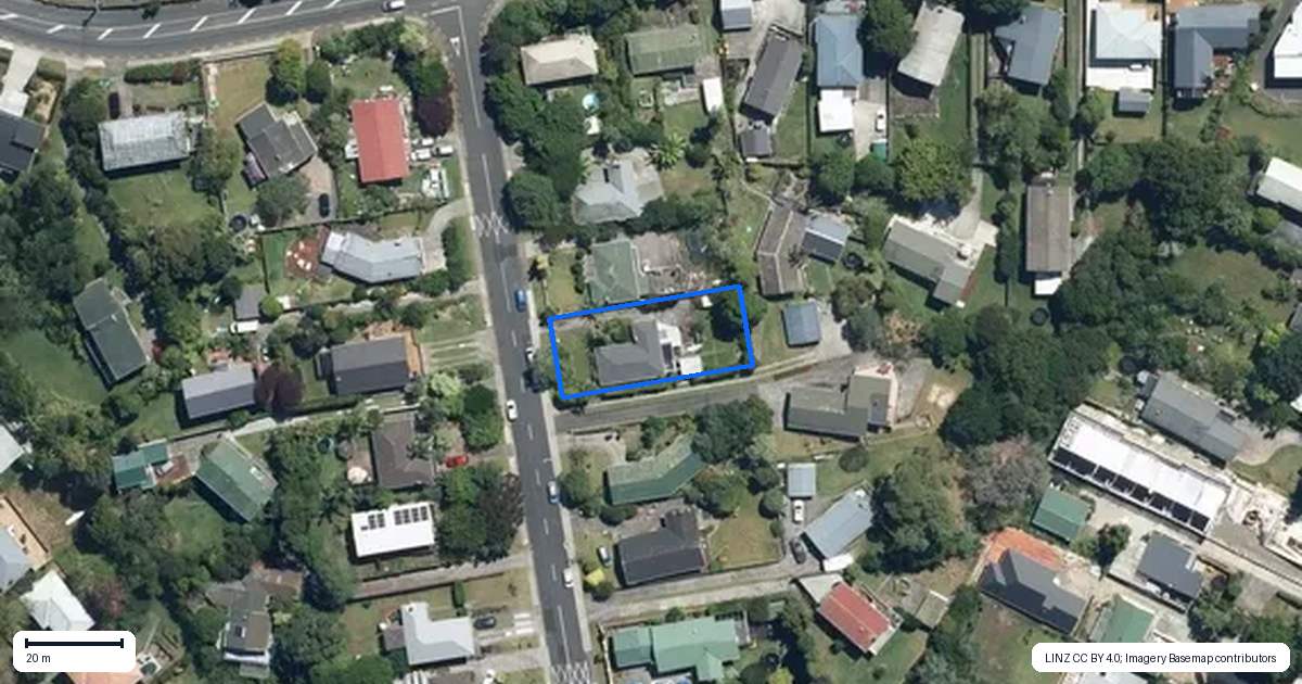 Property context map for 7 Hilling Street, Titirangi, Auckland
