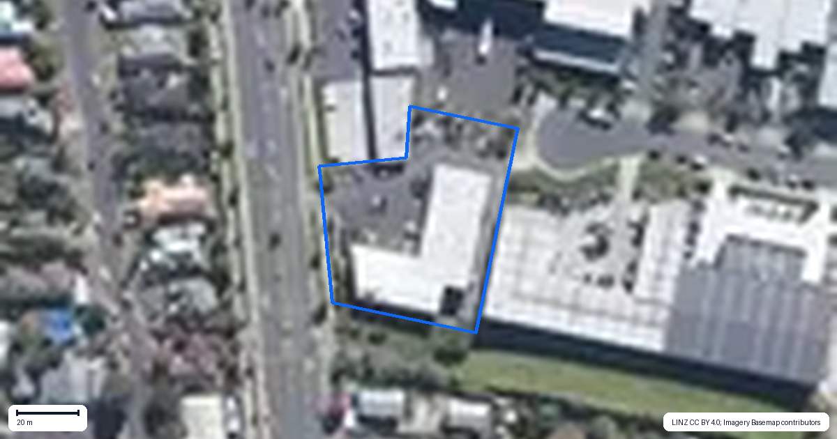 Property context map for 325 Albany Highway, Rosedale, Auckland