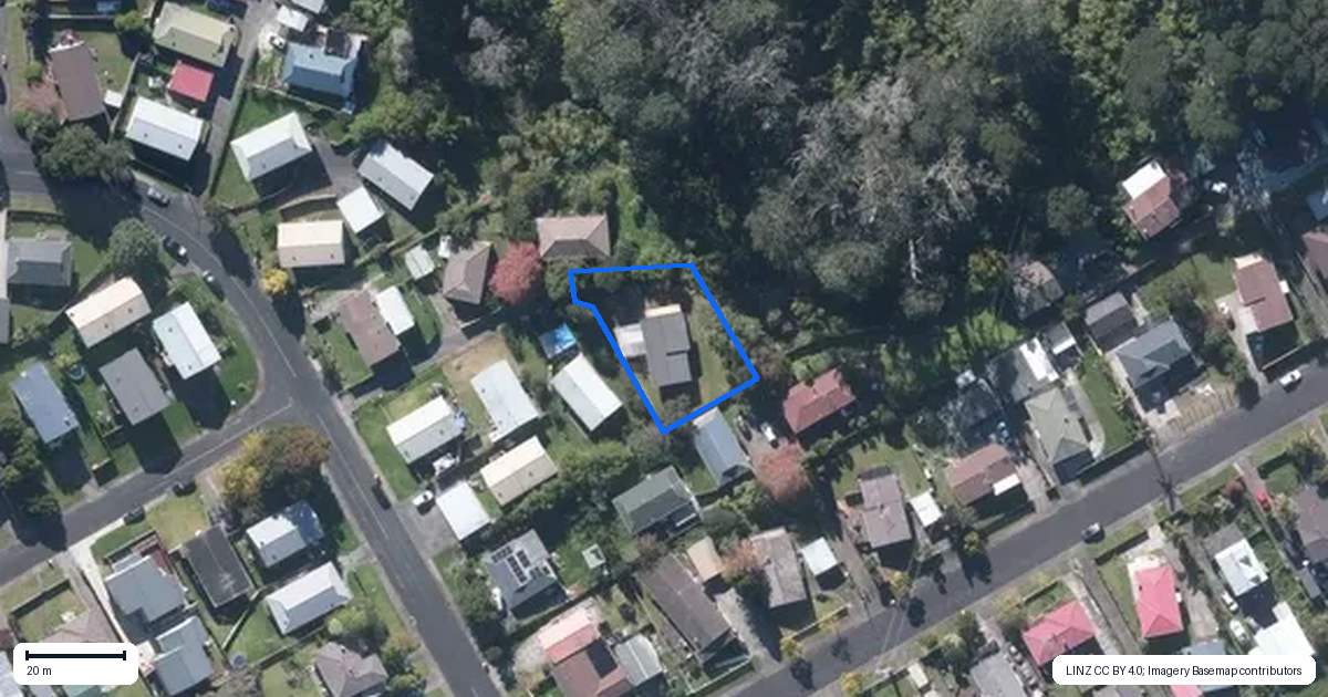 Property context map for 17 Aldern Road, Massey, Auckland