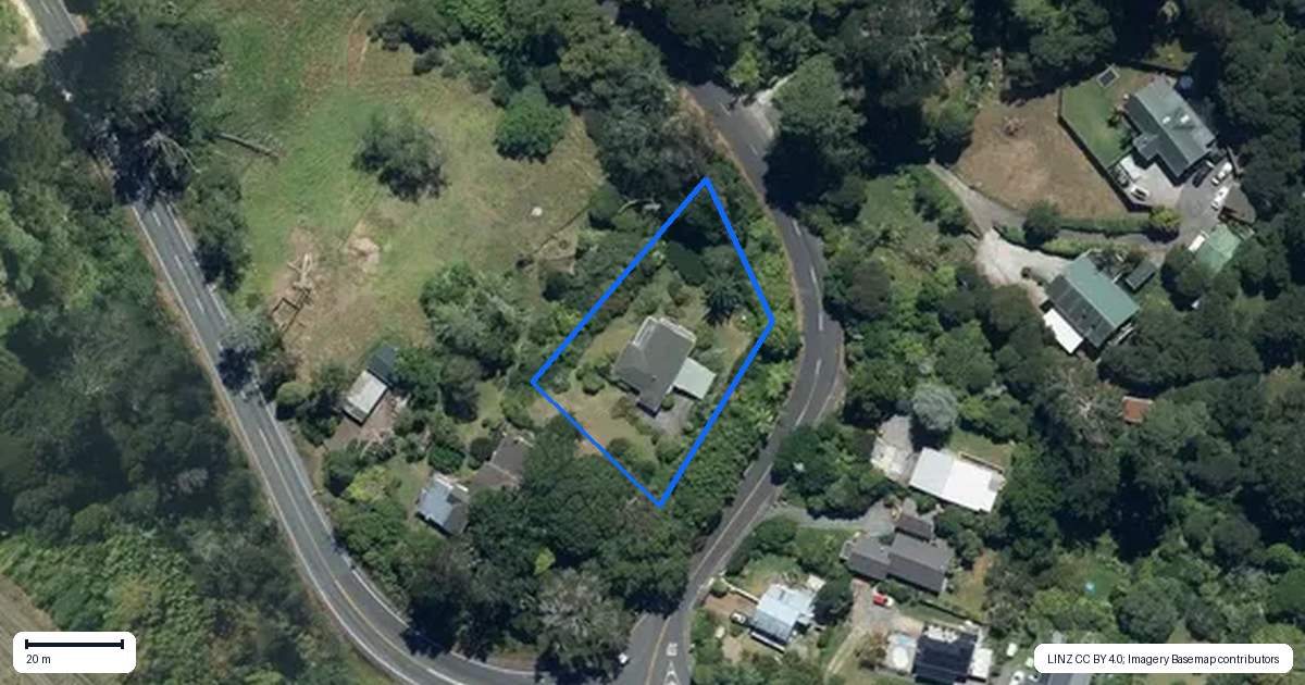 Property context map for 4 Kay Road, Swanson, Auckland