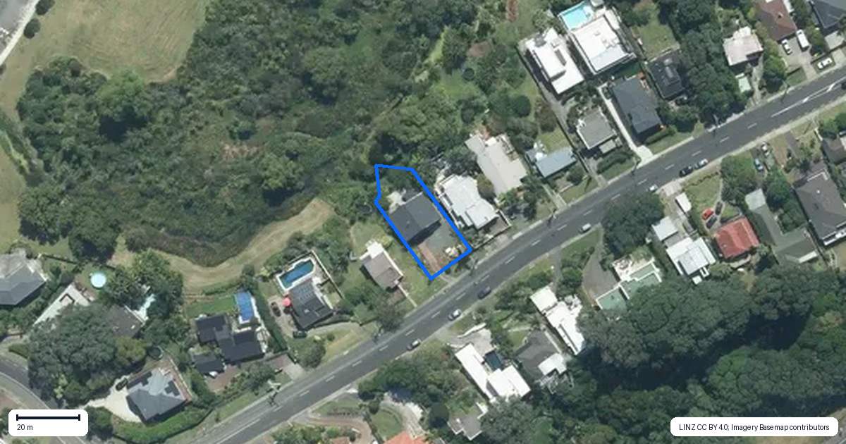 Property context map for 24 Sylvan Avenue, Northcote, Auckland