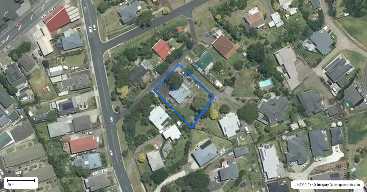 Property context map for 3 Gow Street, Helensville
