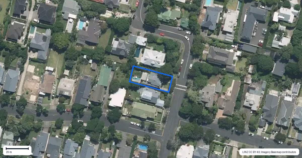 Property context map for 17 Henley Road, Mount Eden, Auckland
