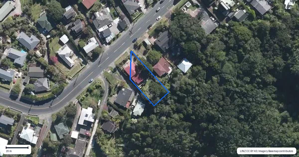 Property context map for 40 Rangatira Road, Birkenhead, Auckland