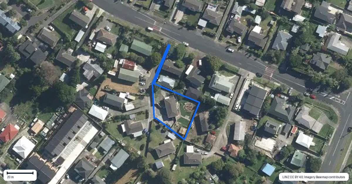 Property context map for 18 Kelman Road, Kelston, Auckland
