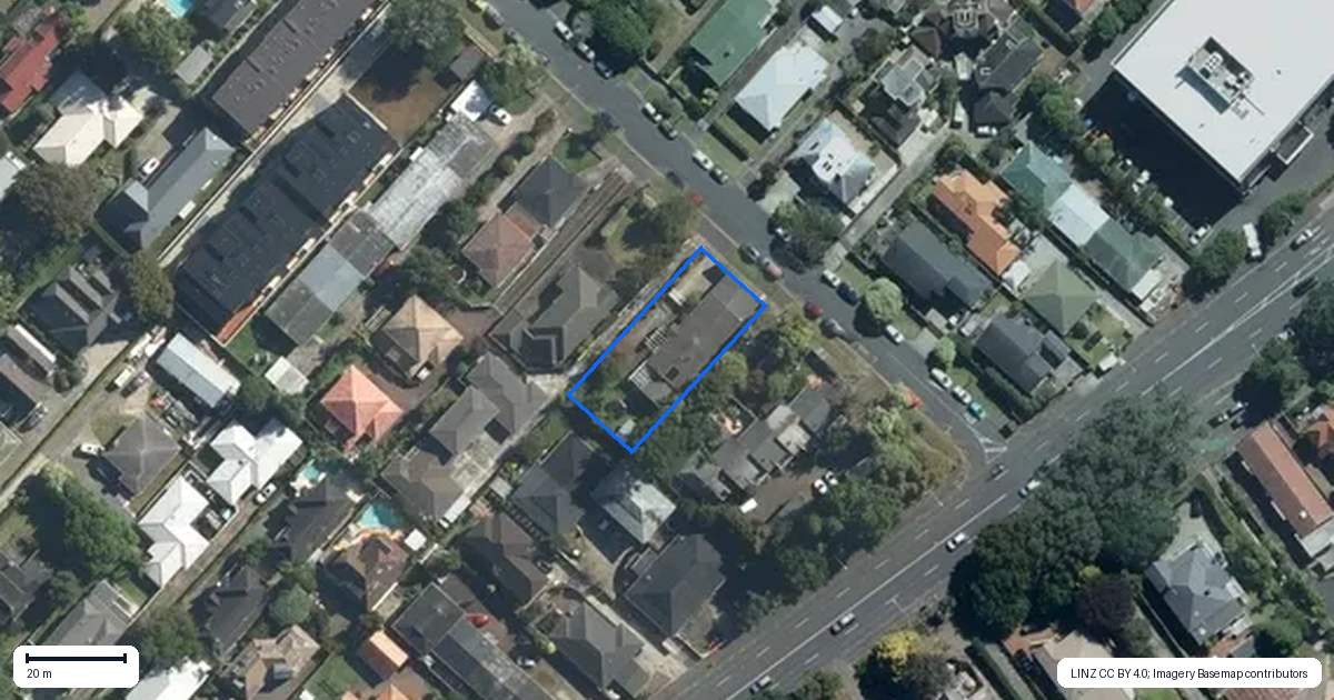 Property context map for 2 Tawera Road, Greenlane, Auckland