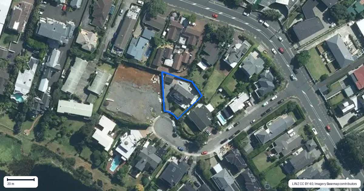 Property context map for 2 Eric Price Avenue, Takapuna, Auckland