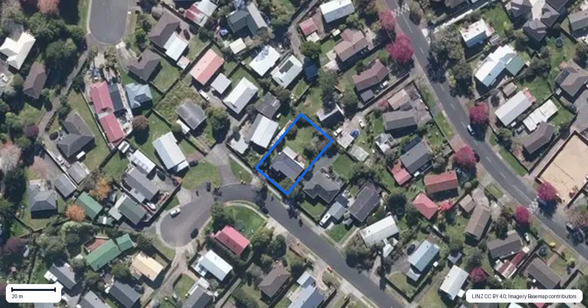 Property context map for 17 Posa Avenue, Henderson, Auckland