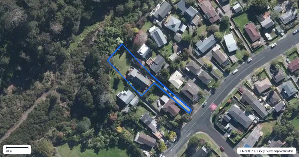Property context map for 126 Lynn Road, Bayview, Auckland