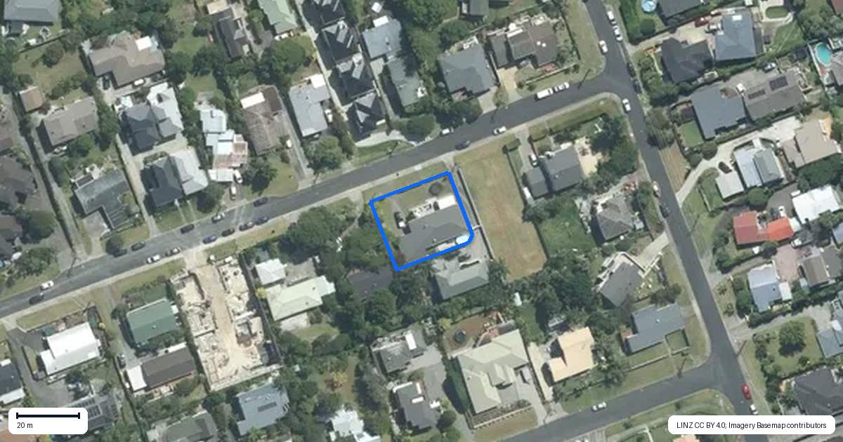 Property context map for 6 Manuwai Road, Torbay, Auckland