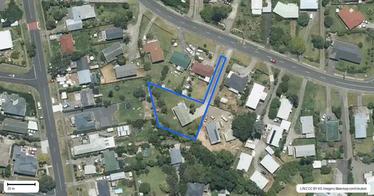 Property context map for 13 Rautawhiri Road, Helensville