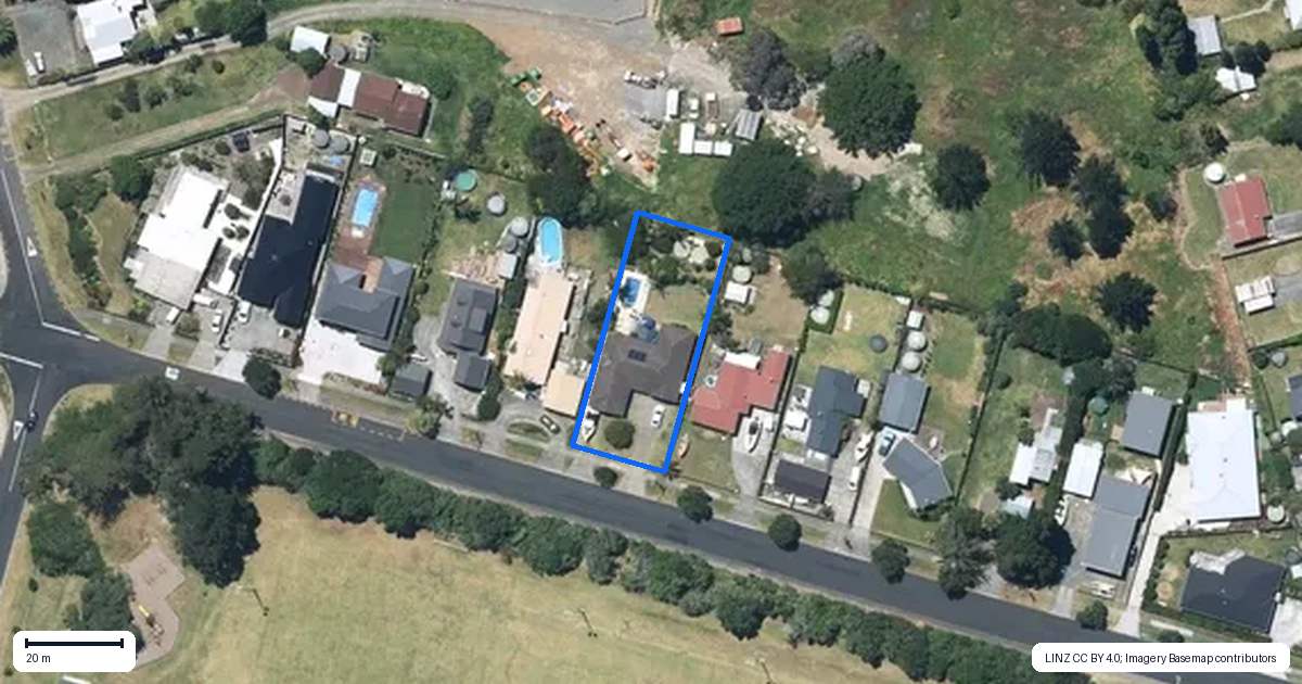 Property context map for 38 Beachlands Road, Beachlands, Auckland