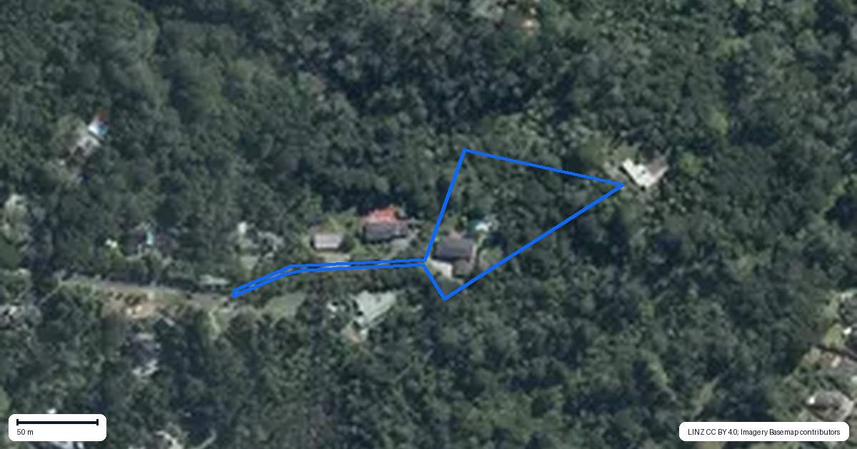Property context map for 18 Hobson Heights Road, Lucas Heights, Auckland