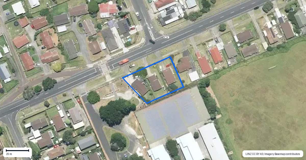 Property context map for 2/40 Palmers Road, Clendon Park, Auckland