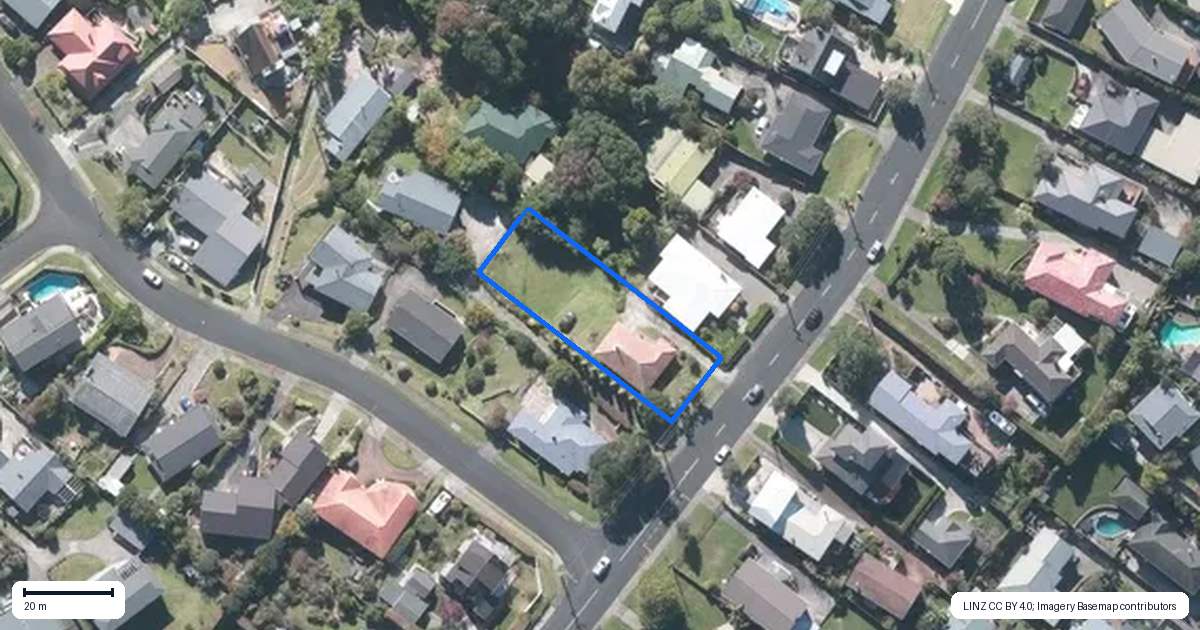 Property context map for 48 Litten Road, Cockle Bay, Auckland
