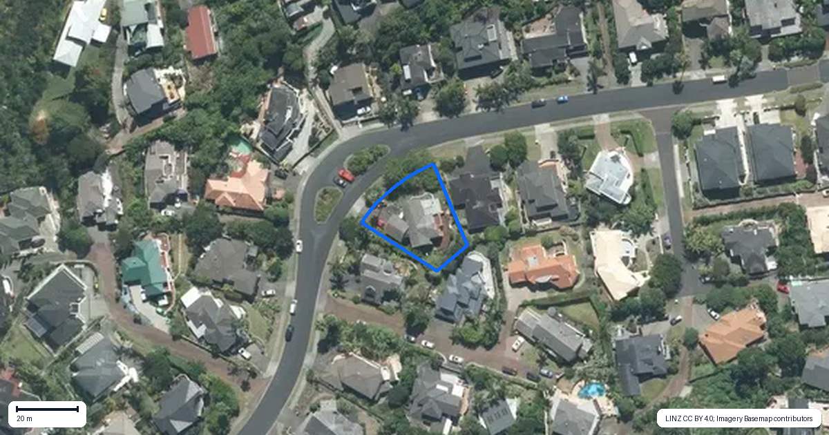 Property context map for 42 Penguin Drive, Murrays Bay, Auckland