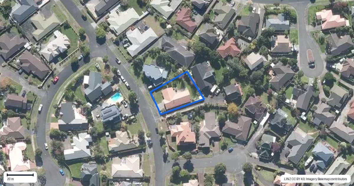 Property context map for 33 Matterhorn Crescent, Northpark, Auckland