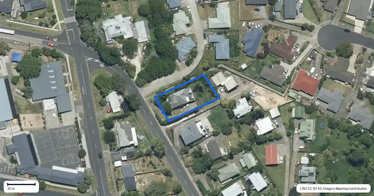 Property context map for 4 Rautawhiri Road, Helensville