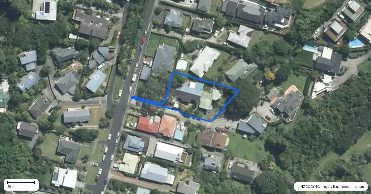 Property context map for 26 Howard Road, Northcote, Auckland
