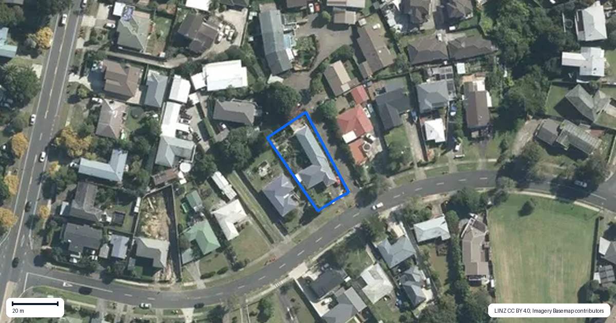 Property context map for 135 Ennis Avenue, Pakuranga Heights, Auckland