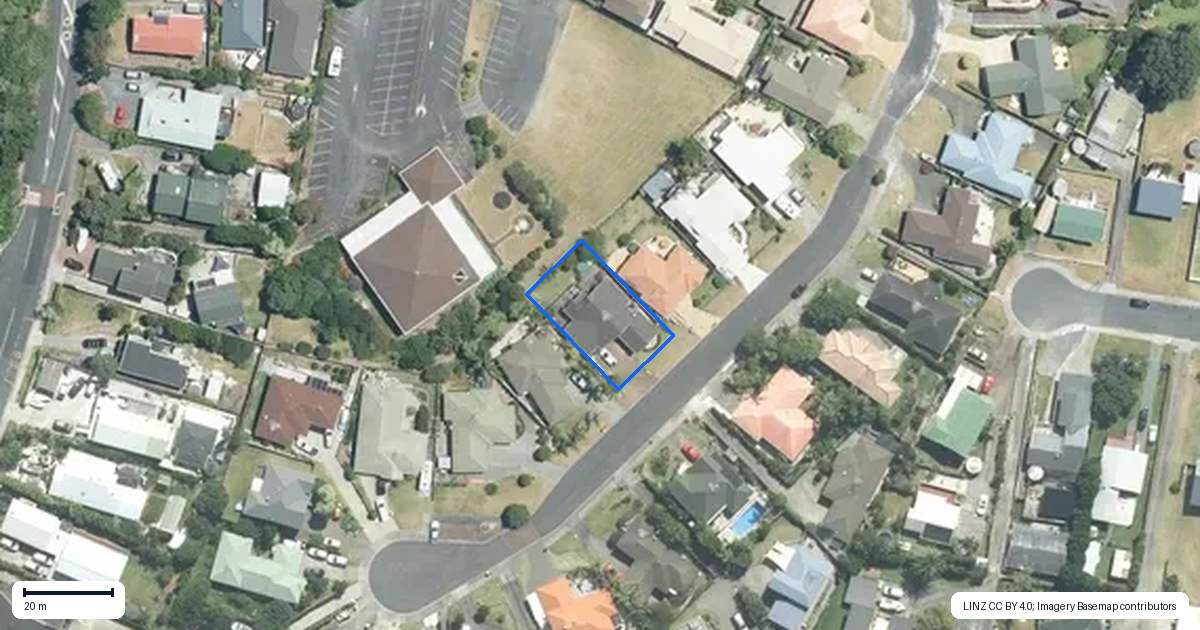 Property context map for 32 Motutapu Avenue, Manly, Whangaparaoa