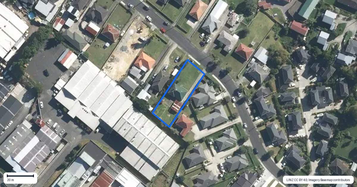 Property context map for 72 Kelman Road, Kelston, Auckland