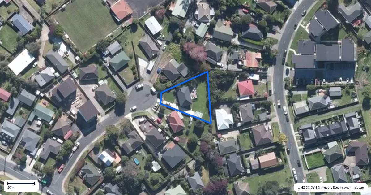 Property context map for 9 Glenford Lane, Te Atatu Peninsula, Auckland