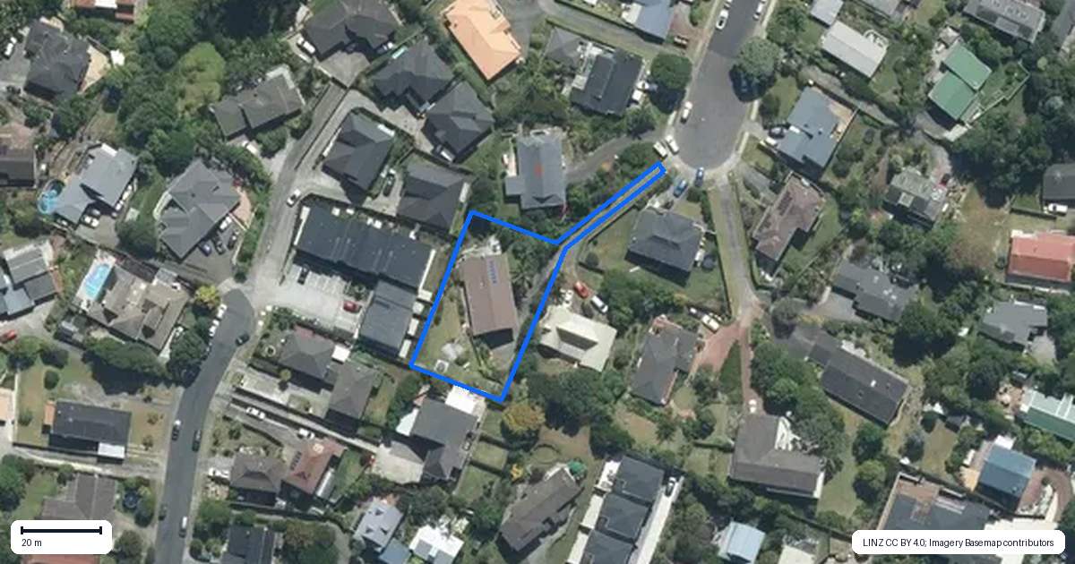 Property context map for 66 Redwing Street, Browns Bay, Auckland