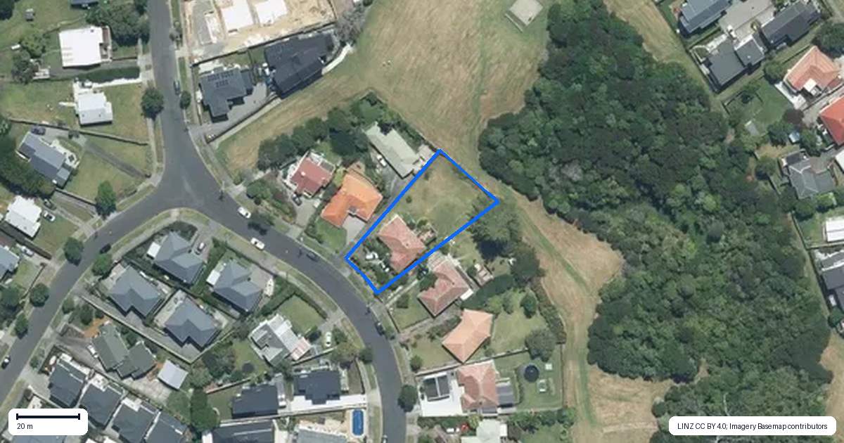 Property context map for 24 Silverton Avenue, Wai o Taiki Bay, Auckland