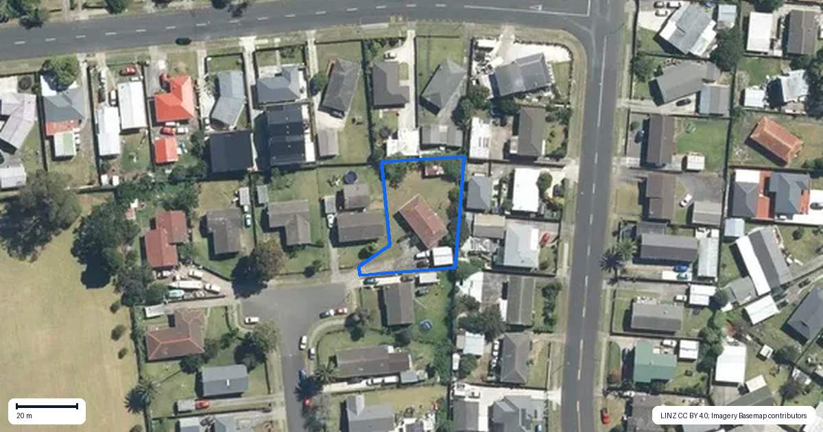 Property context map for 15 Penderford Place, Mangere East, Auckland
