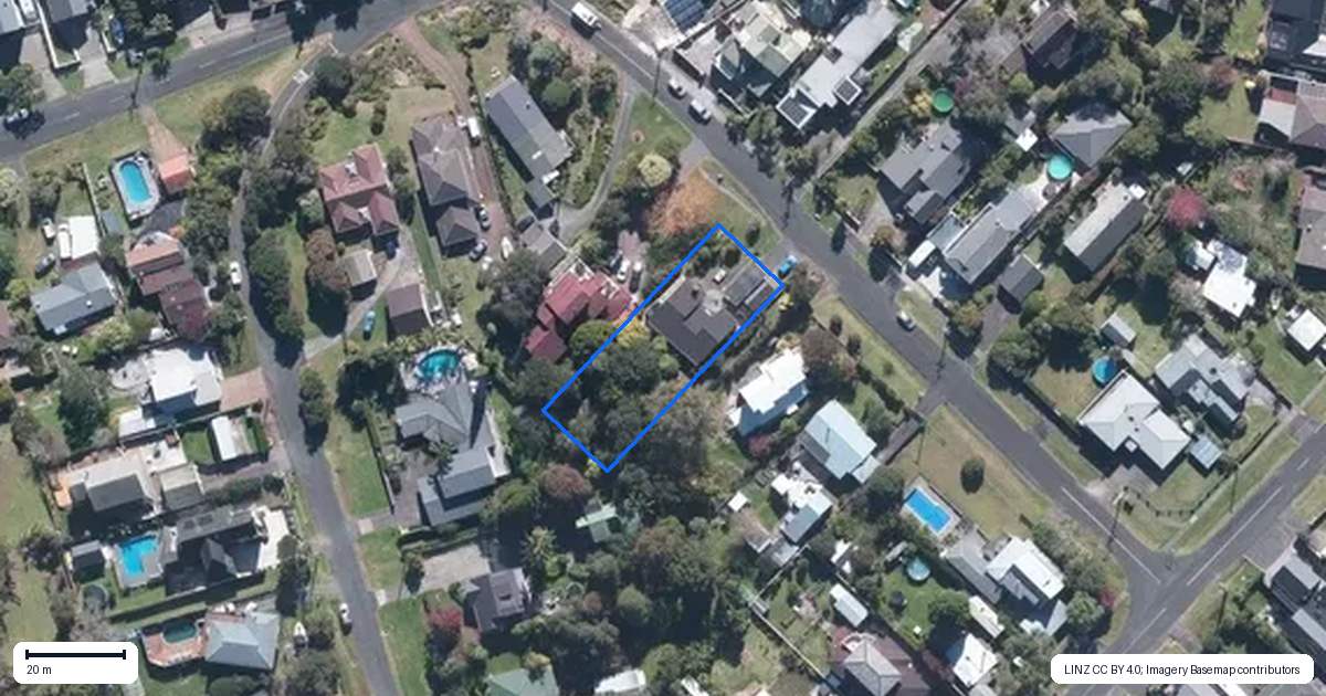 Property context map for 5 Alison Avenue, Herald Island, Auckland