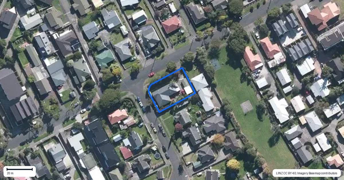 Property context map for 2 Naumai Street, Avondale, Auckland