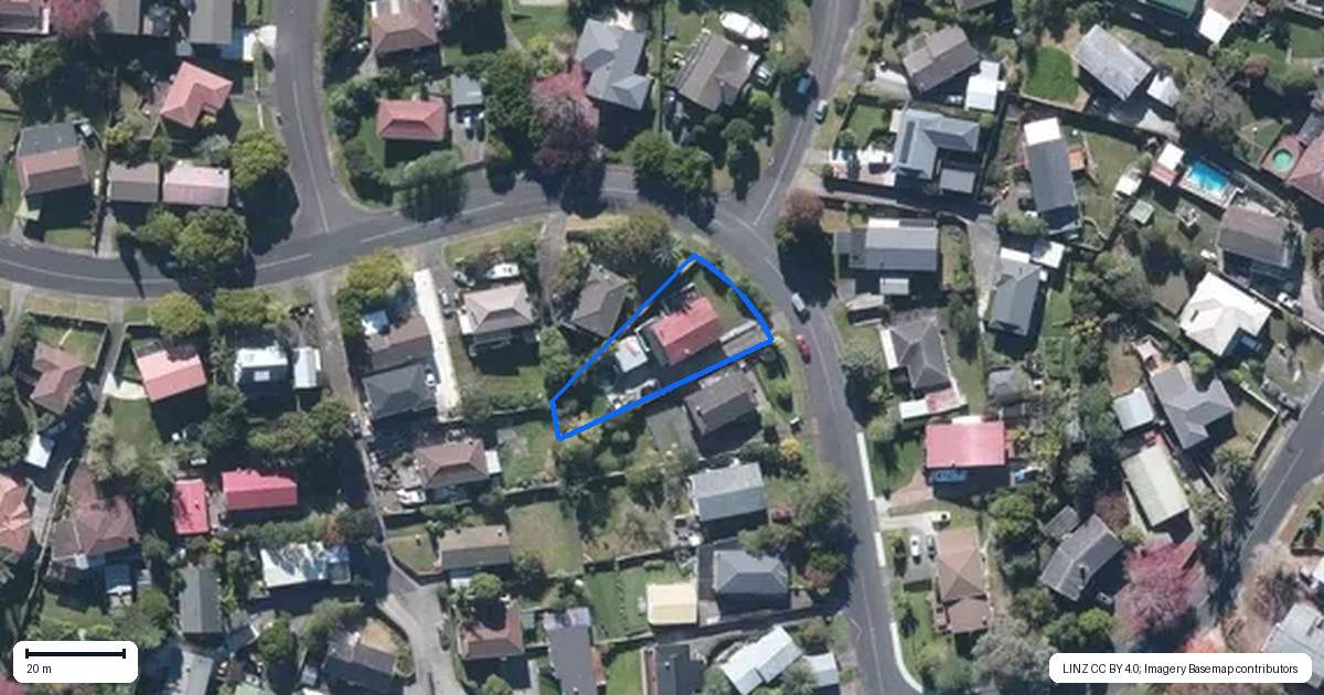 Property context map for 39 Rehia Road, Massey, Auckland