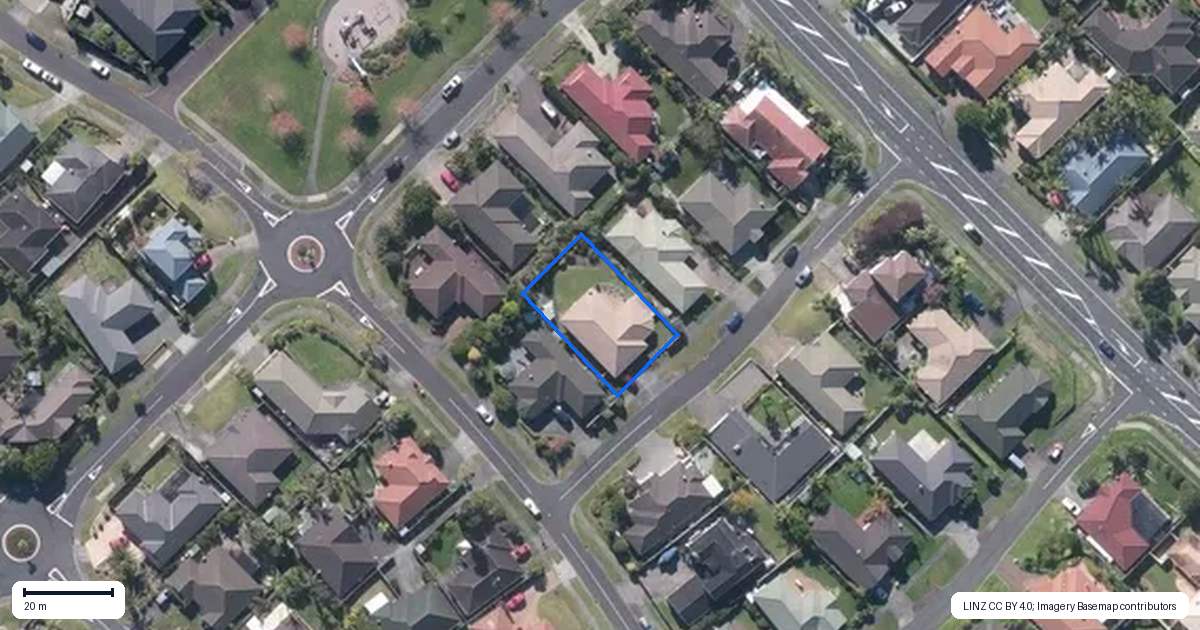Property context map for 4 Sandhurst Rise, Henderson, Auckland