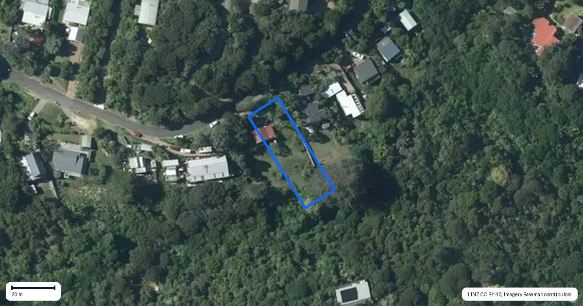 Property context map for 44 Frank Street, Oneroa, Waiheke Island