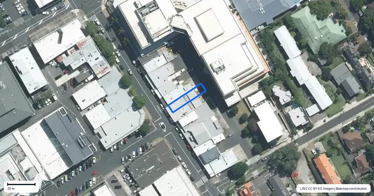 Property context map for 438 Lake Road, Takapuna, Auckland