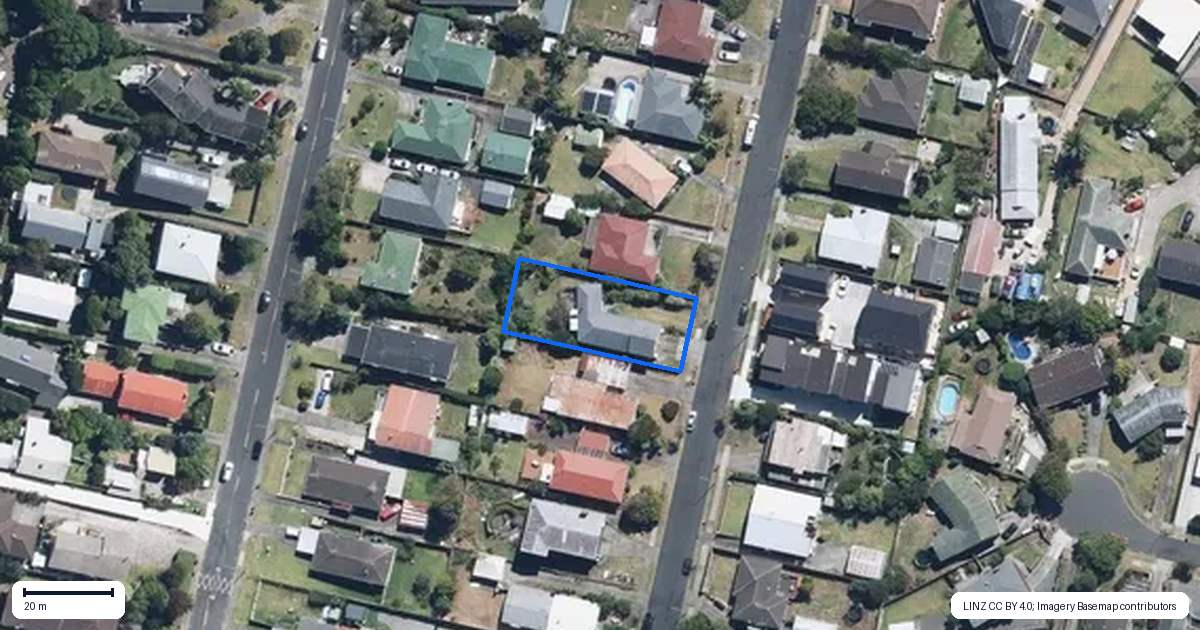 Property context map for 13 Pooley Street, Pakuranga Heights, Auckland