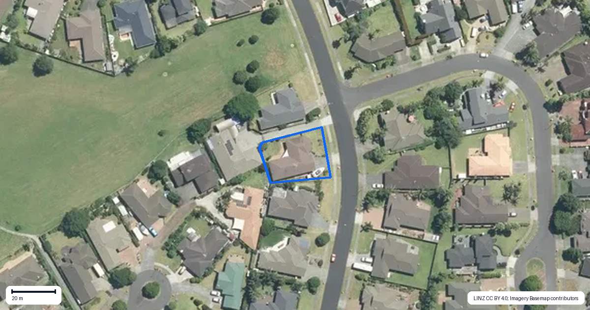 Property context map for 17 Glenross Drive, Wattle Downs, Auckland