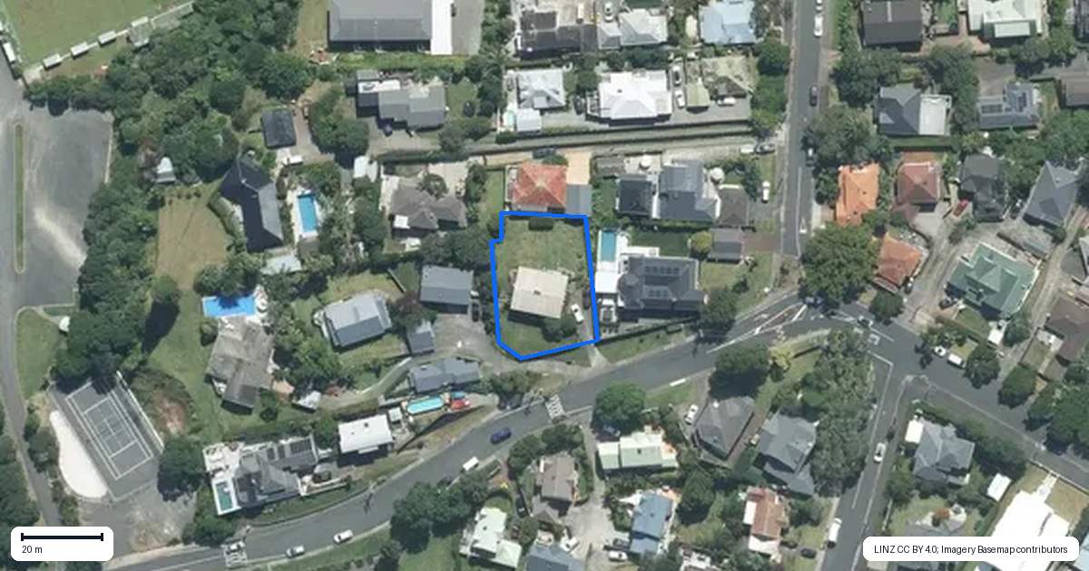 Property context map for 3 Council Terrace, Northcote Point, Auckland