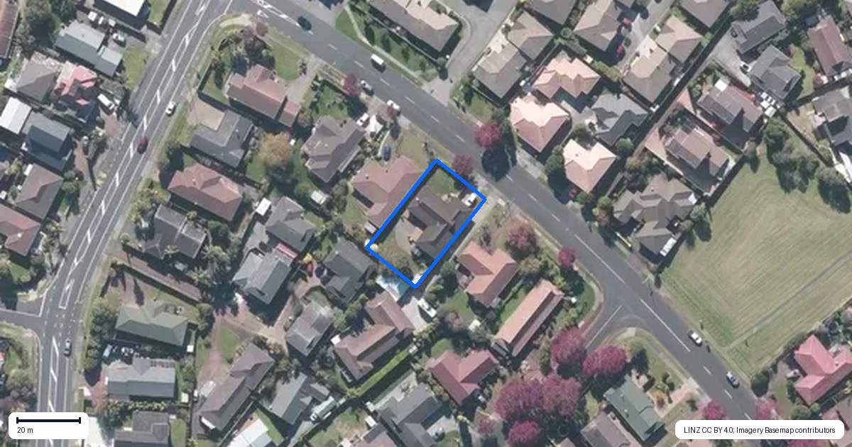 Property context map for 108 Mirrabooka Avenue, Botany Downs, Auckland