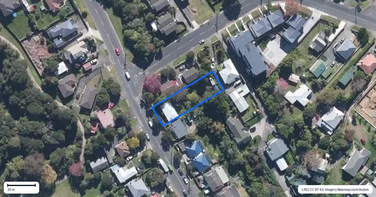 Property context map for 4 Sunnyside Road, Sunnyvale, Auckland