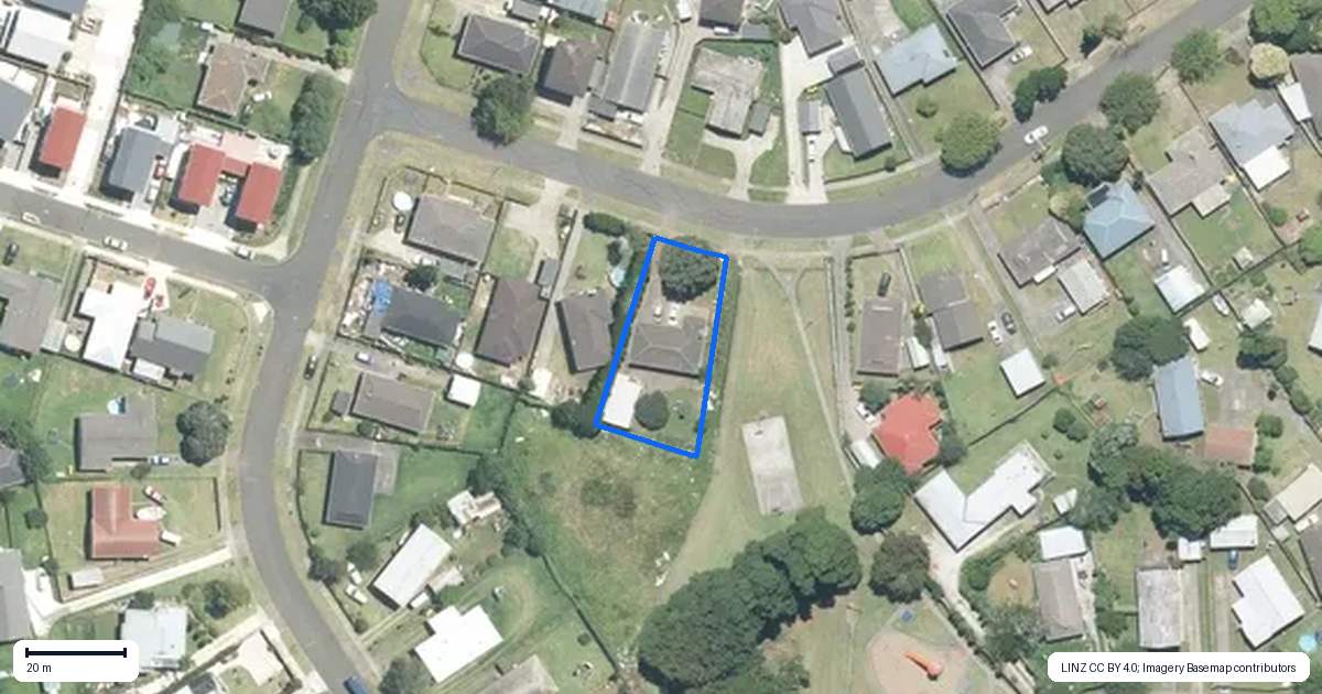 Property context map for 38 Holland Street, Pukekohe