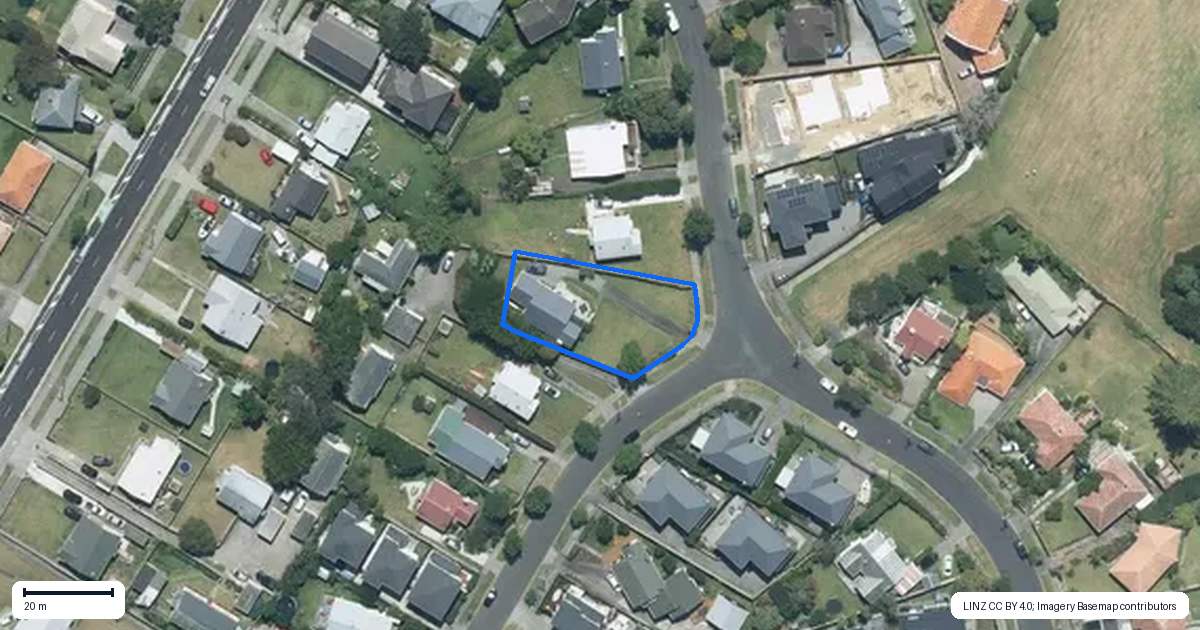 Property context map for 11 Silverton Avenue, Wai o Taiki Bay, Auckland