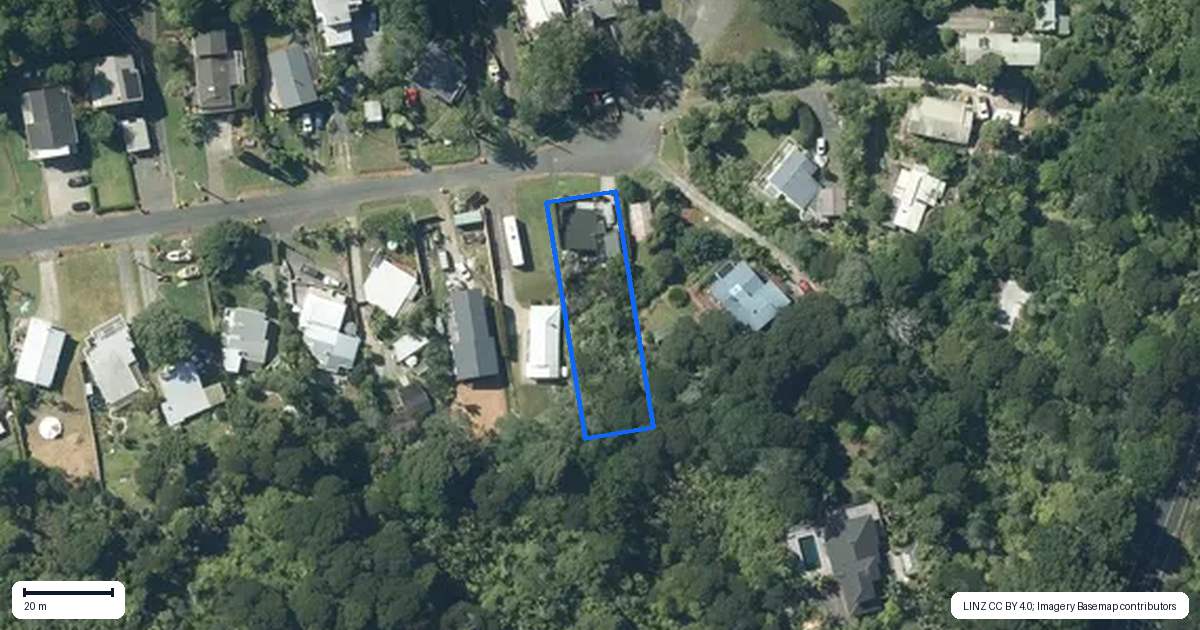 Property context map for 53 Foster Avenue, Huia, Auckland